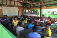 volunteer teach Cambodia